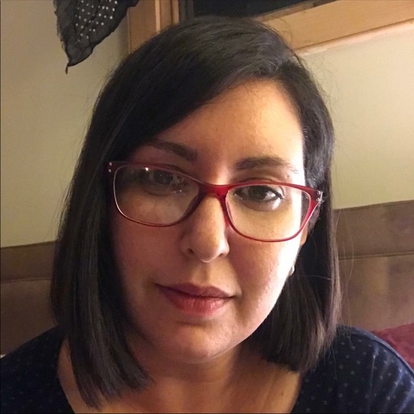 Hi I’m Roo, and proud to be your posher! - Picture 2 of 8